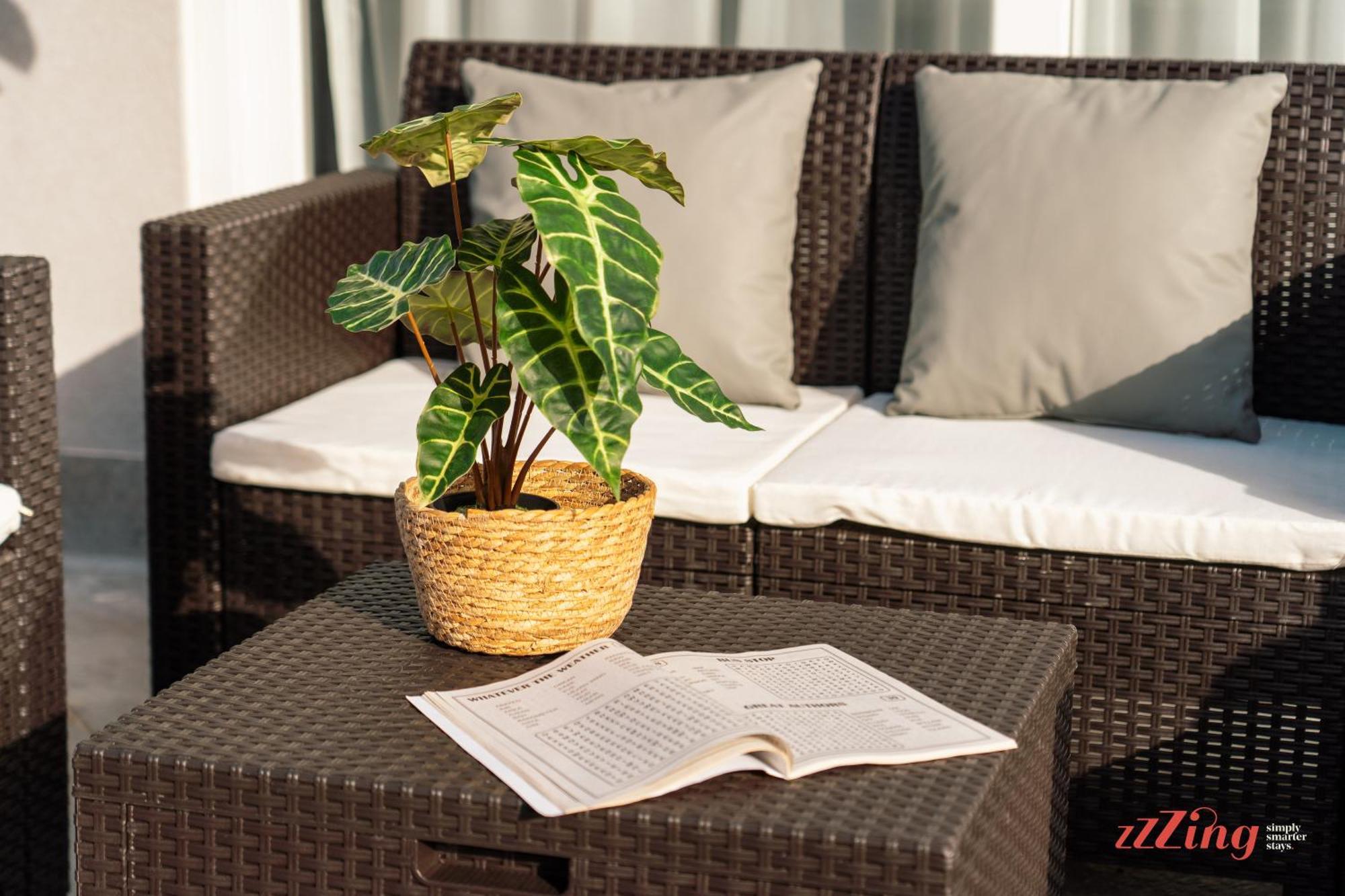 Coastal Charm Collection By Zzzing Apartment St. Paul's Bay Exterior photo