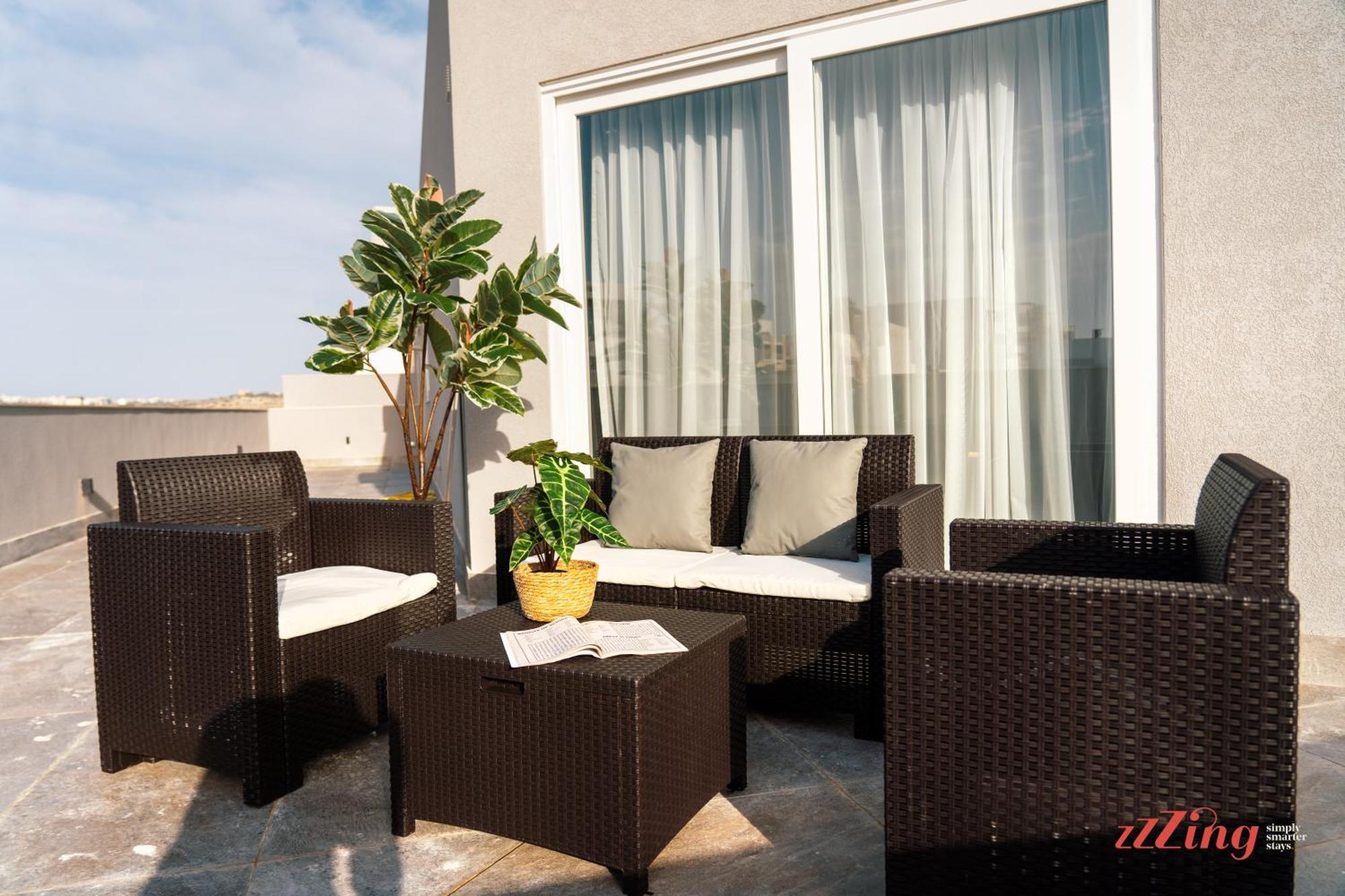 Coastal Charm Collection By Zzzing Apartment St. Paul's Bay Exterior photo